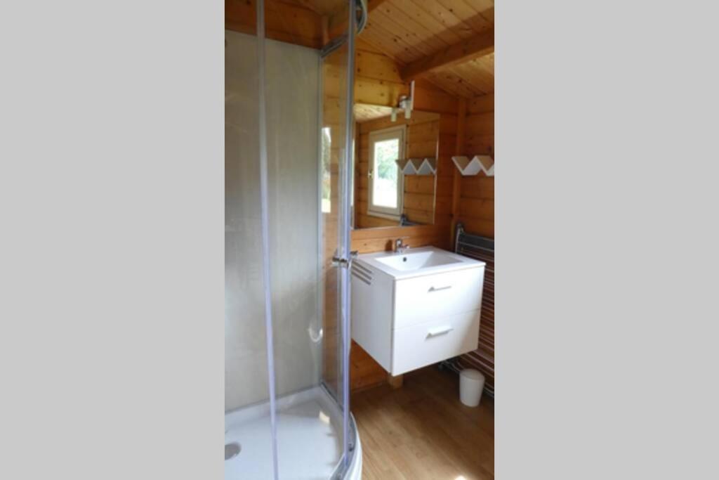 הוילה סן ז'אן דה מון Chalet Bucolique Dans Un Cadre Exceptionnel מראה חיצוני תמונה